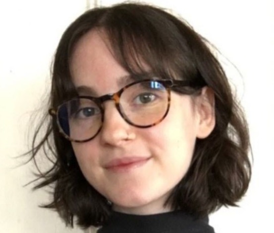 Rus pornosini sorishni orgatgan onamni koring U eshagi bilan ozini sikga mixlaydi